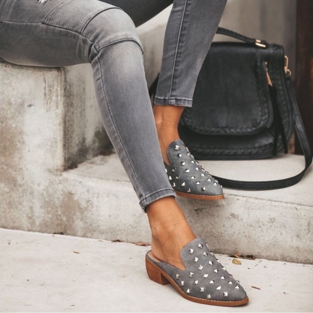 Mi.iM Stuart Vici Gray Studded Slip-On Loafers - Size 6